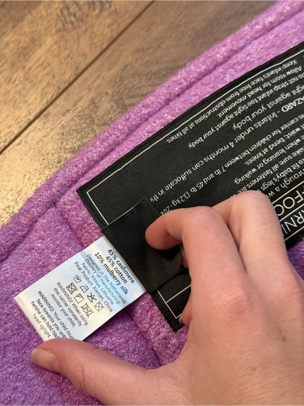 BNIB Artipoppe Berry zeitgeist carrier
